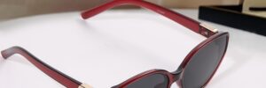 Red Oval Frame Fashion Sunglasses with Dark Lenses - Image 8